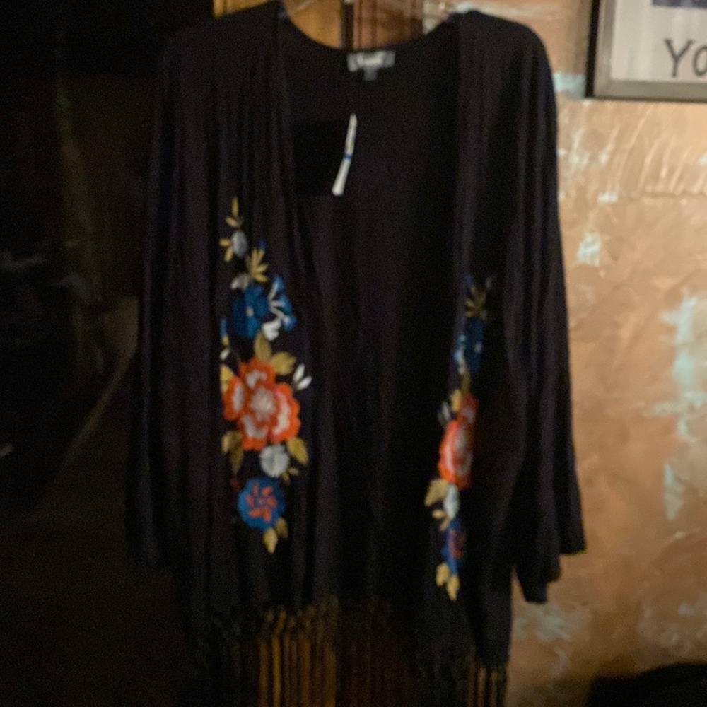 Neiman Marcus black duster with great colors XL